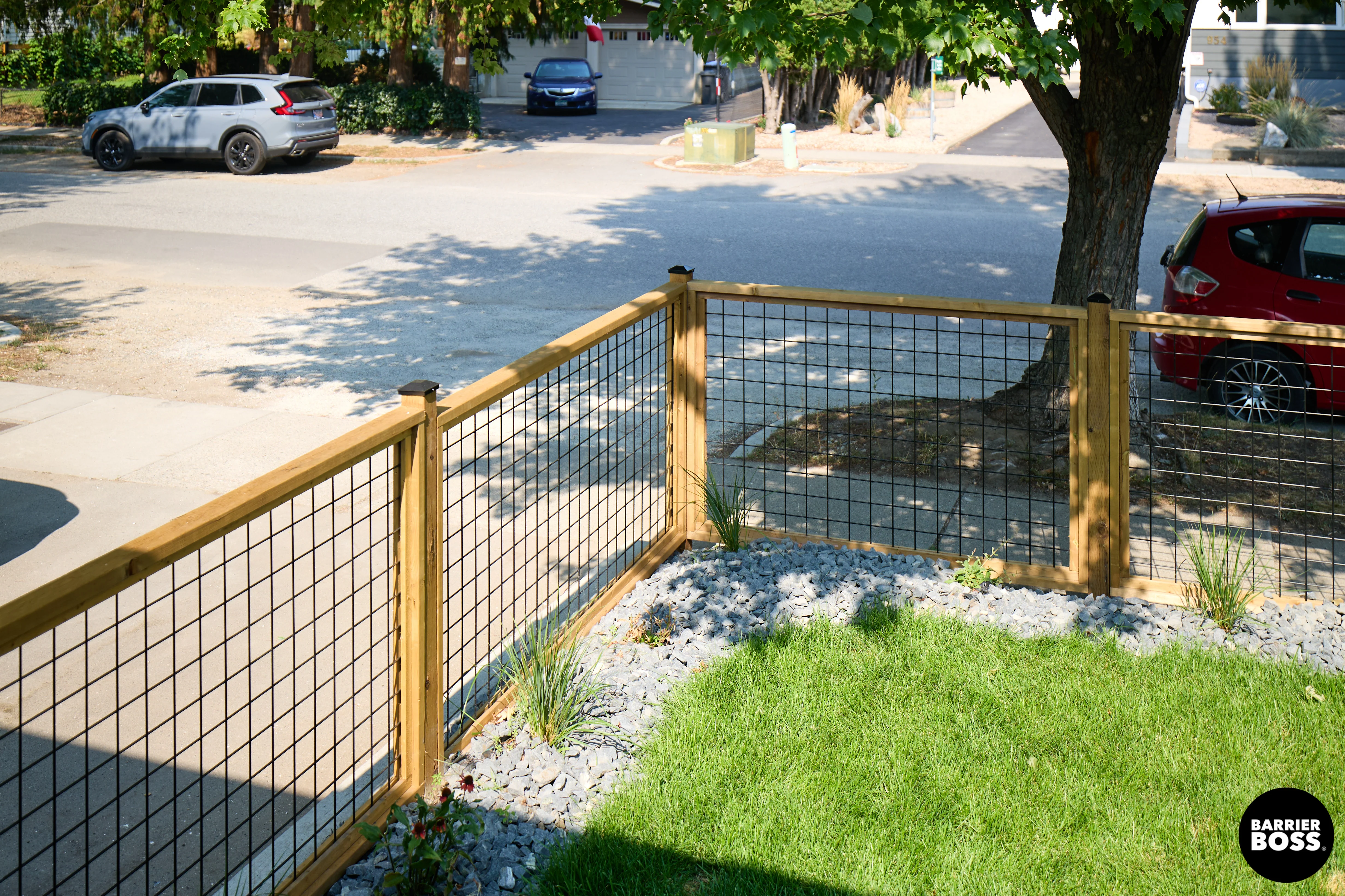 Black Hog Wire Fence Panels - Image 28