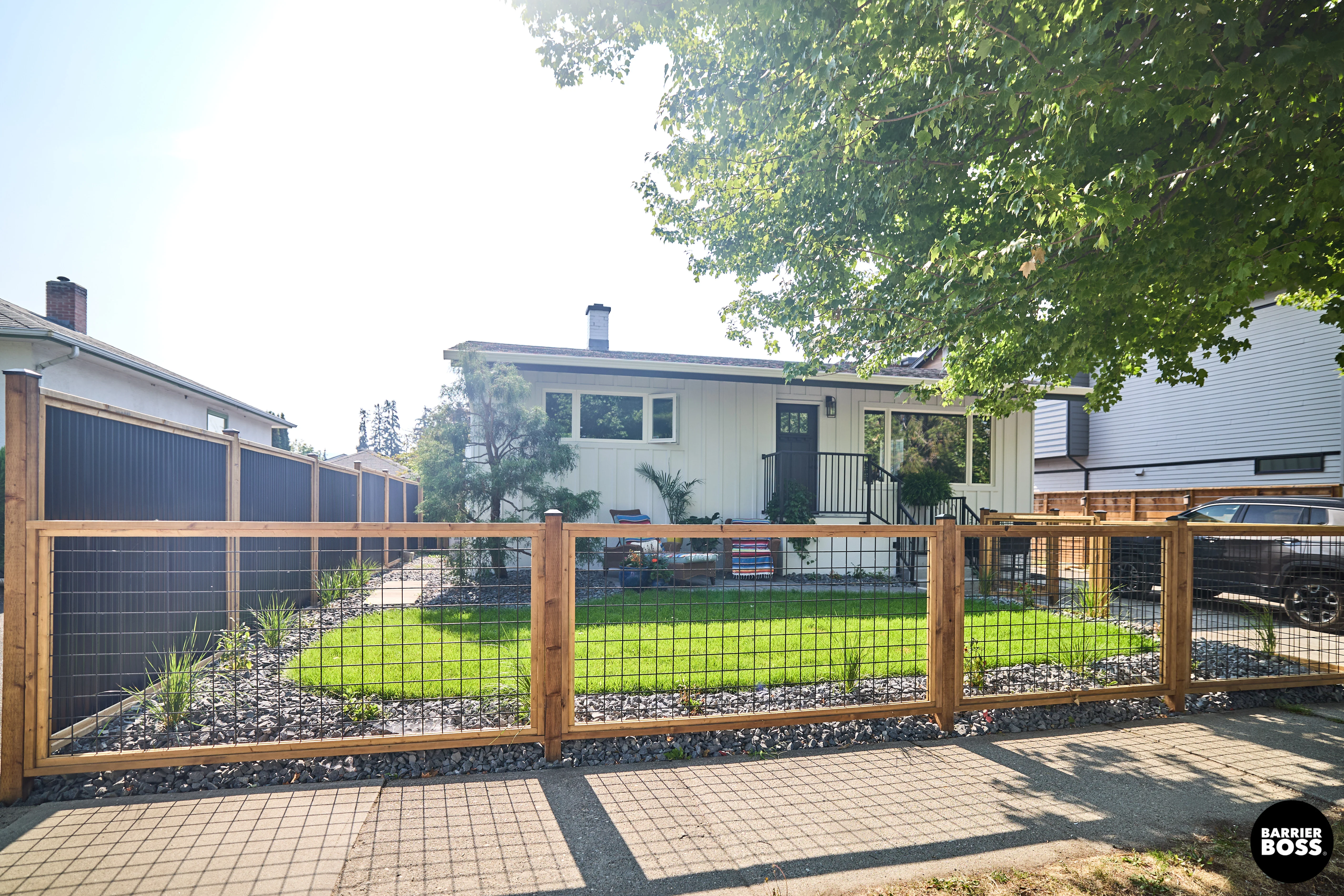 Black Hog Wire Fence Panels - Image 34