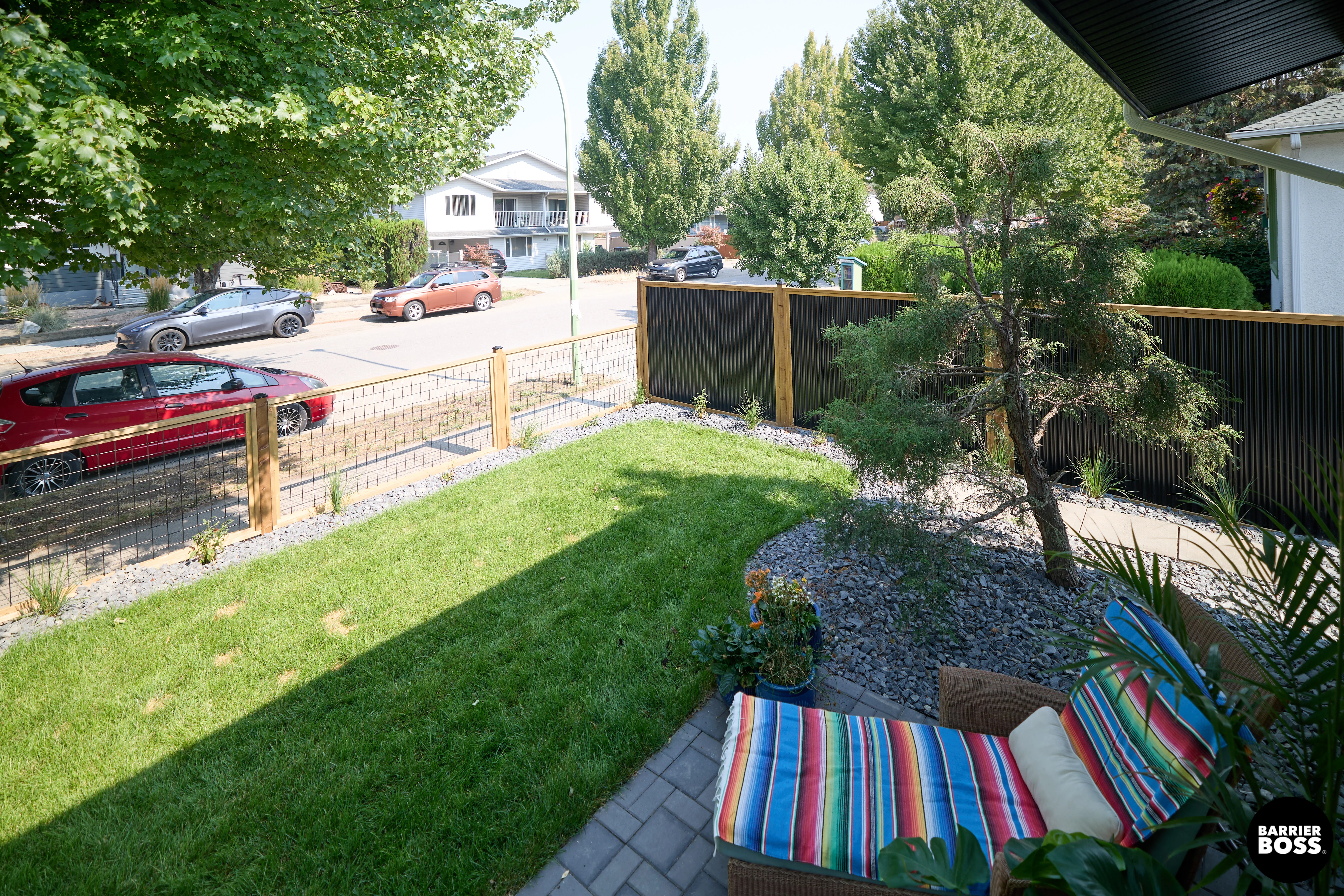 Black Hog Wire Fence Panels - Image 39