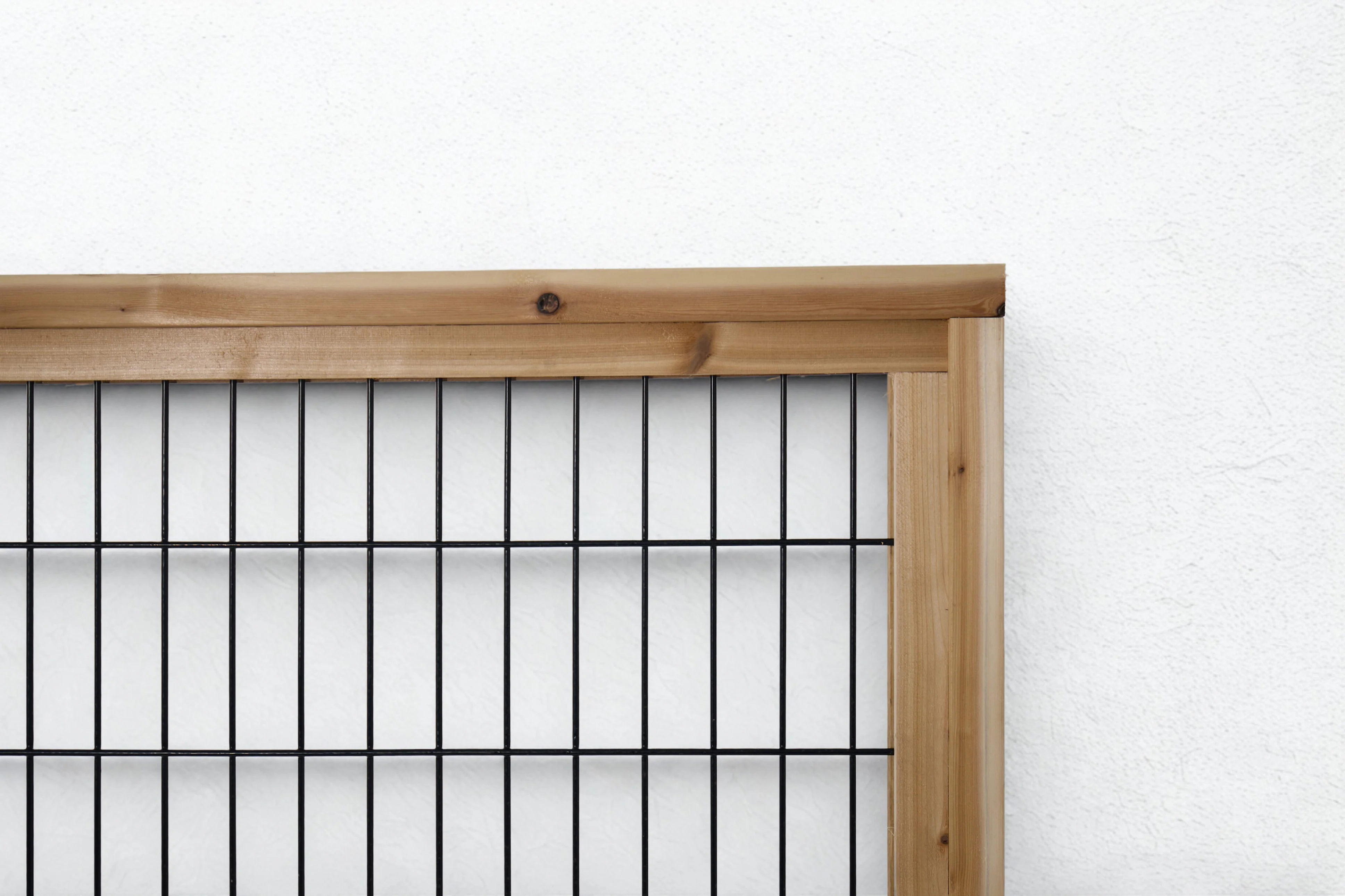 Black Hog Wire Fence Panels - Image 9