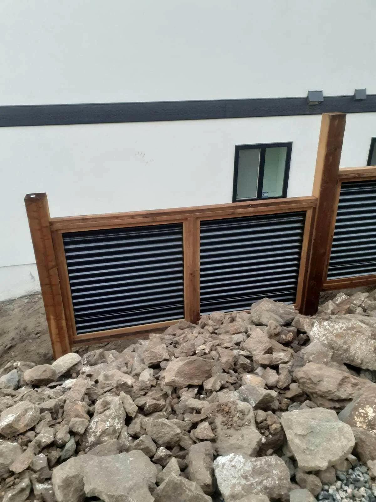 High-Wind Metal Privacy Fence Panels - Image 38